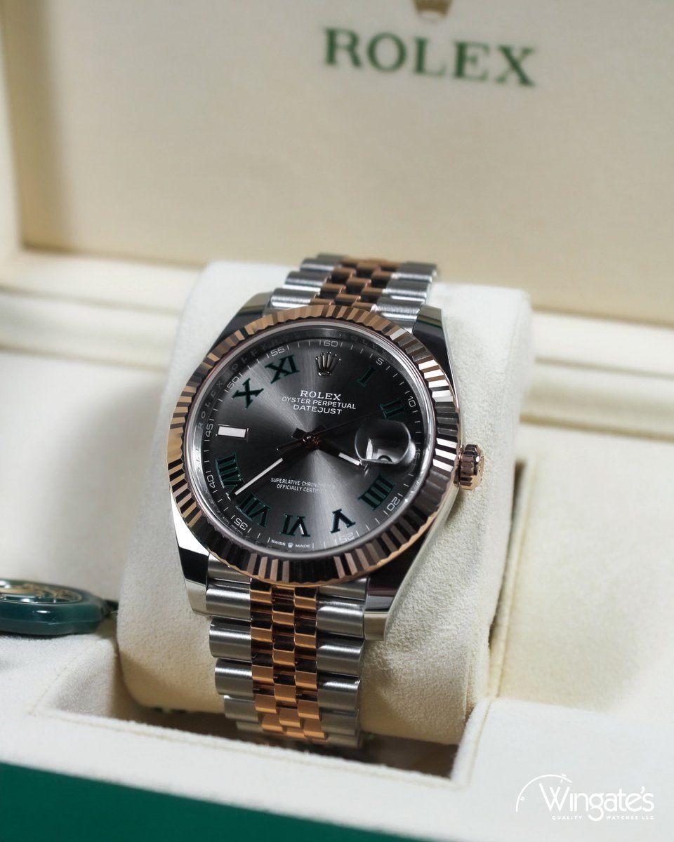 WingatesWatches's tweet photo. Time to ring in the new year with
style! ⌚️🤩 Don't miss out on having the perfect watch! Shop Wingate's.✨

What's on your wrist?™

#rolex #wingateswatches #whatsonyourwrist #luxurywatches #watchshot #watchoftheday https://t.co/l3WdcqSoEB
