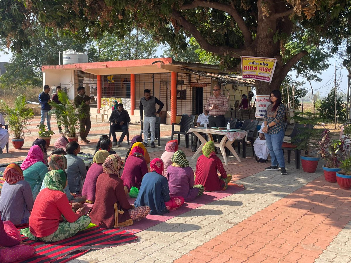 PHC_BAMNA's tweet image. આજરોજ મુખ્ય જિલ્લા આરોગ્ય અધિકારી સાહેબશ્રીના માર્ગદર્શન હેઠળ અને તાલુકા હેલ્થ ઓફિસર સાહેબની ઉપસ્થિતિ માં ઓછા વજનવાળા સગર્ભા બહેનોનું ડાયેટશિયાન દ્વારા કાઉન્સેલિંગ કરવામાં આવ્યું તથા તેમના ડાયેટ પ્લાનિંગ કરવામાં આવ્યું