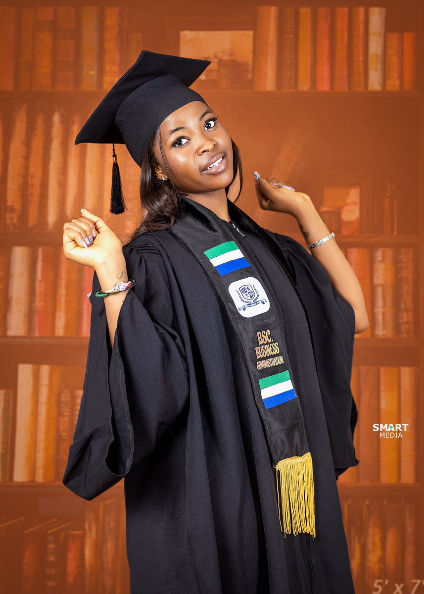 BintyMarz's tweet photo. Faithful God I thank you and I’m grateful 🙏👩‍🎓🤗 https://t.co/TMbvT1RsTT