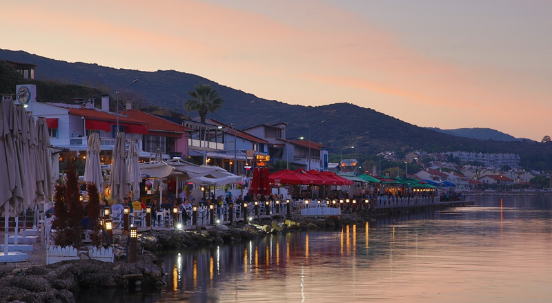 ilinktours's tweet photo. The magic of Turkey in just 3 days! 🕌✨ Discover Istanbul &amp; Izmir with this ultimate travel itinerary. 

Read More: https://t.co/HFyvMRJ1Uh

#TravelTurkey #IstanbulAdventures #IzmirEscapes https://t.co/GnfKc9IPDs