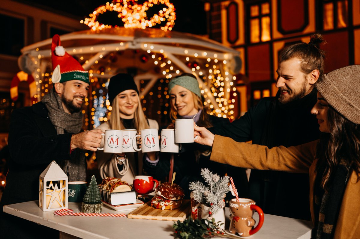 Croatia_hr's tweet photo. Don't miss out on the final days of Advent! 🎄💫 Enjoy the magic and make some lasting memories before it's gone. See you there! 🤍
https://t.co/ZGxYyfwjXn
📍Varaždin
📸Turistička zajednica grada Varaždina
#CroatiaFullOfMagic https://t.co/rnhbmkCWbl