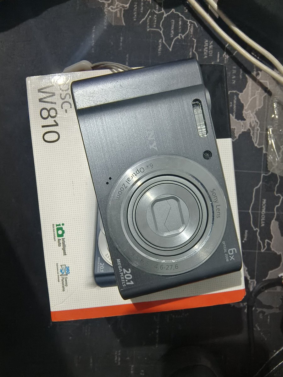 andrefikriawan's tweet photo. #wts Sony w810 

Kondisi mulus fullset, fungsi normal tidak ada kendala.

Kelengkapan : 
- Unit kamera 
- Baterai original 
- Charger Original 
- box
- kitab - kitab
- Pouch
- tali strap original

Harga : 1.8 juta 

shopee tokoed ready

Lokasi Lombok
Wa 085972950209 https://t.co/tXd2Zbtzus