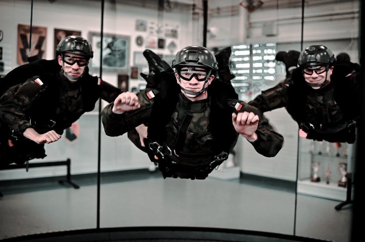 25BKPow's tweet image. #Podsumowanie2024 #25BKPow #OSAS : ✅W 2024 roku w Ośrodku wyszkolono prawie 500 żołnierzy, w tym 28 nowych instruktorów spadochronowych wykonując ponad 10 000 bezpiecznych skoków ze spadochronem.
@MON_GOV_PL @DGeneralneRSZ @SztabGenWP @Polska_Zbrojna