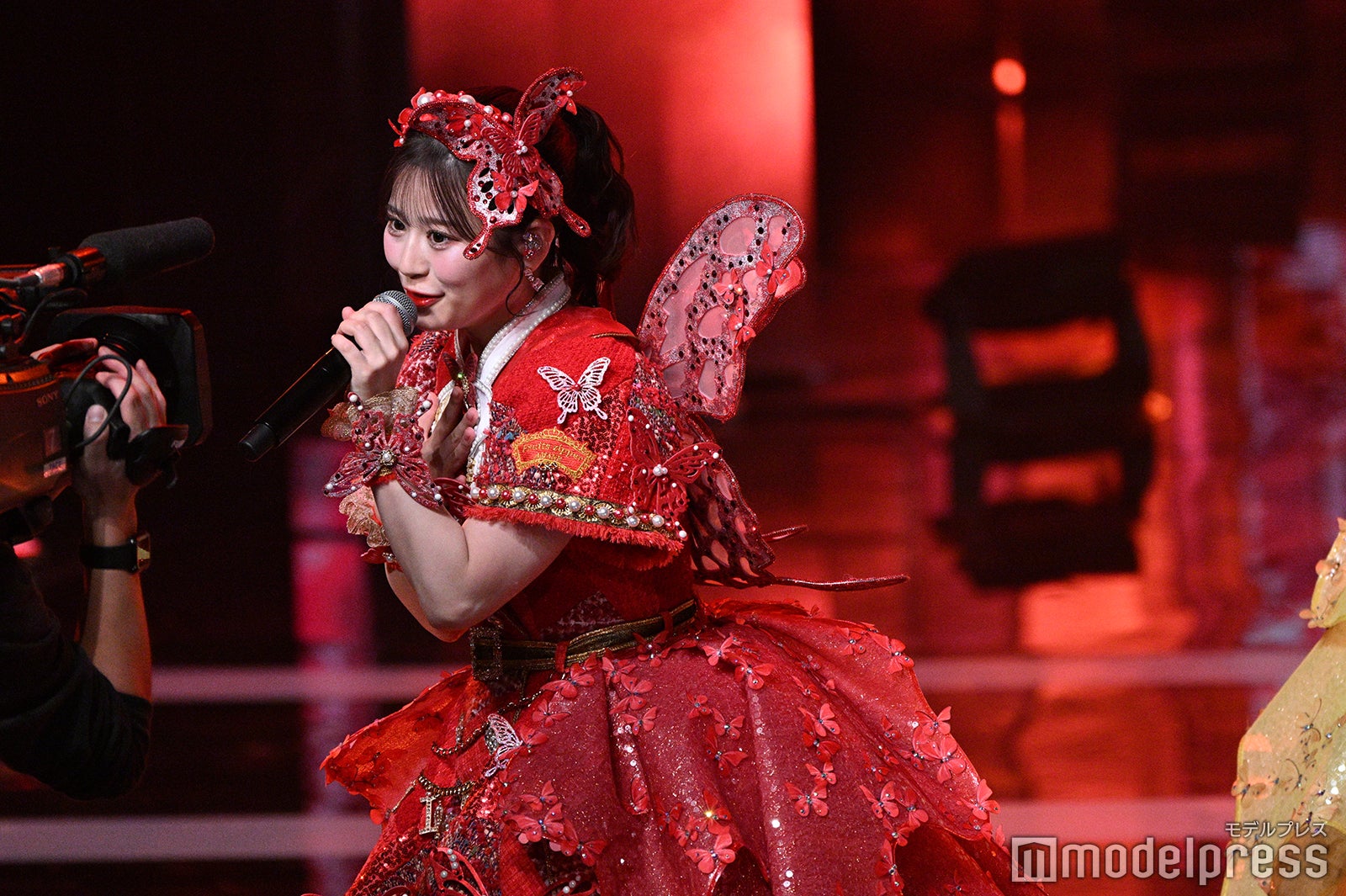 FRUITS ZIPPER レコード大賞衣装 直筆サイン入り写真 FRUITS ZIPPER