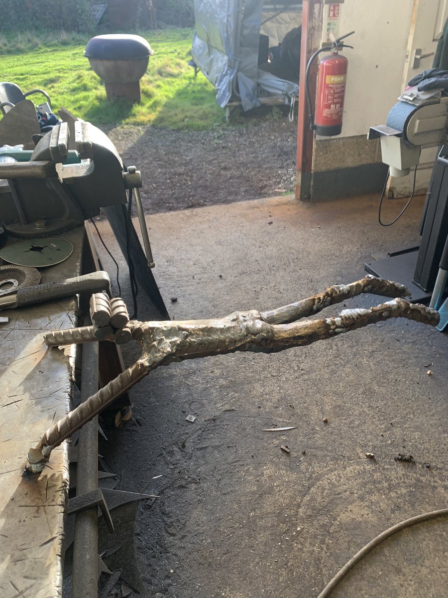 sladeweld's tweet photo. Grabbing an hour or two to work on my Klinsmann figurine then it’s off to town to hopefully grab a last minute haircut so I look my best losing at Gambling to my mother in law on NYE 🙃
•
#handmade #metal #art
#madebyme 👨🏻🏭 #inashed
#onthefarm #essex
#COYS https://t.co/4haYFZzB85