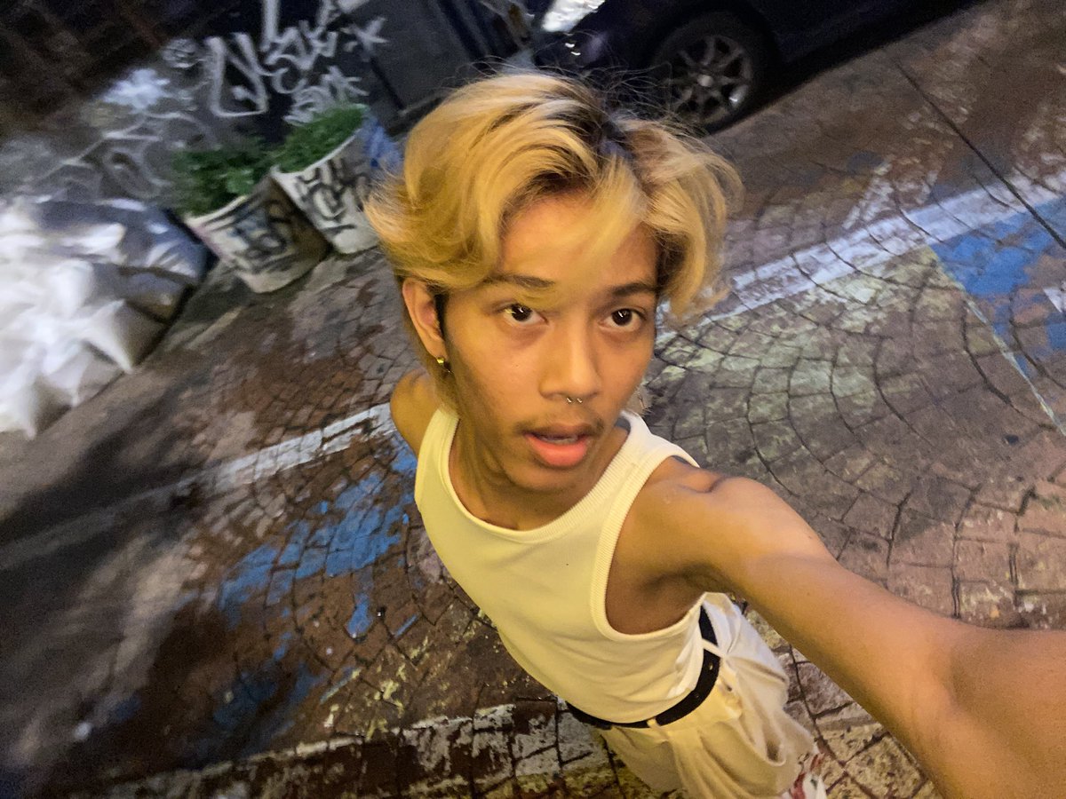 ph4ristt's tweet image. pre birthday post cuz i cant wait