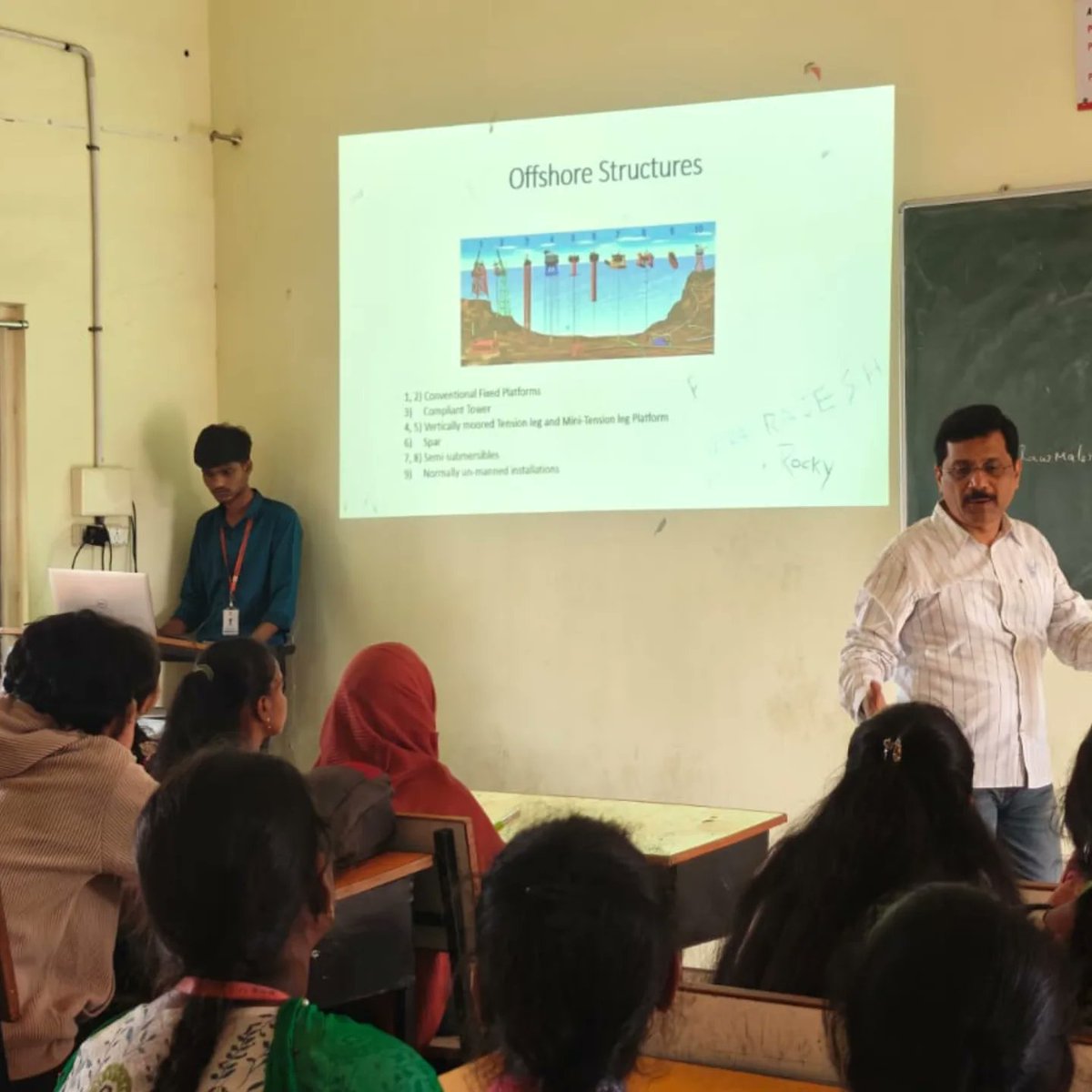 sritatp's tweet image. Gaining industry insights! Our Civil Engineering students met Er. Pothuri Sreenivasulu, Senior Manager-Subsea Engineering at McDermott International, and explored the world of offshore structures #OffshoreStructures #CivilEngineering #IndustryExpert