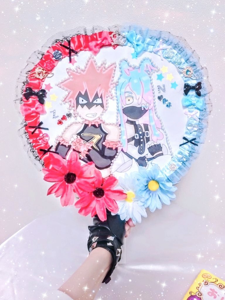 冬休みって暇なので うちわを作りました Zくんわ初描きだったけど