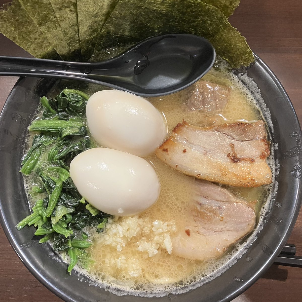 _clow_card's tweet photo. しばさん誕生日！おめでとうございます🥳👏
そして、初岡崎でした。初めて来たのに、初めてじゃない景色がいっぱいでめっちゃ楽しかった〜！🙆‍♀️年末年始でみれなかったところもいっぱいあるから、また岡崎に来ます🫶💛
 #ド派手に復活したしばゆーの31stバースデーじゃよ2024 https://t.co/TeQOJzZCYv
