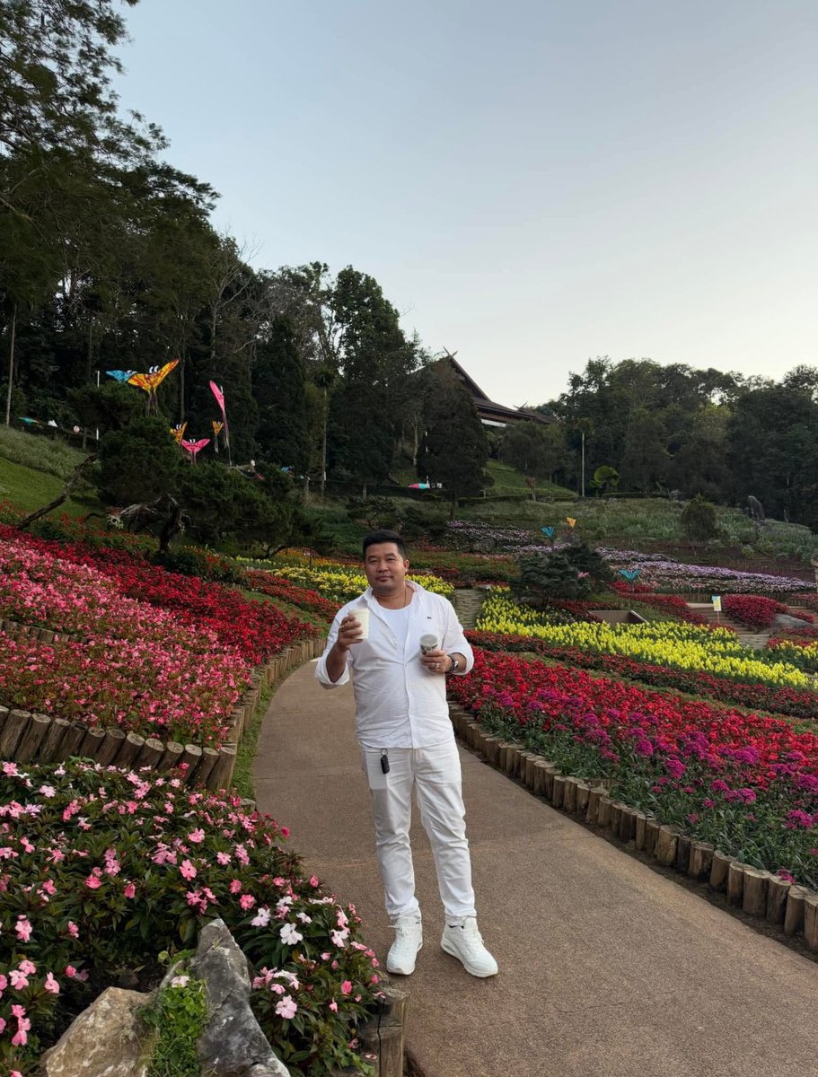 ChaiHpa3's tweet photo. #เชียงราย 
พาแม่ ❤️เอวาเที่ยว❤️ https://t.co/Qs8k3HUrKN