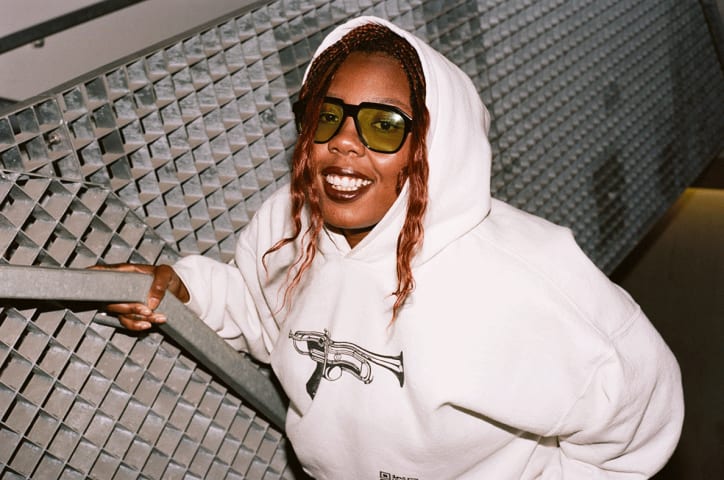 ArtBasel's tweet image. #NowOnView: Martine Syms turns Lafayette Anticipations in Paris into a concept store 🛍️

Drawing inspiration from the entertainment industry, the Californian-born artist creates a multimedia collage that functions both as an artwork and as a boutique. 

Learn more:…