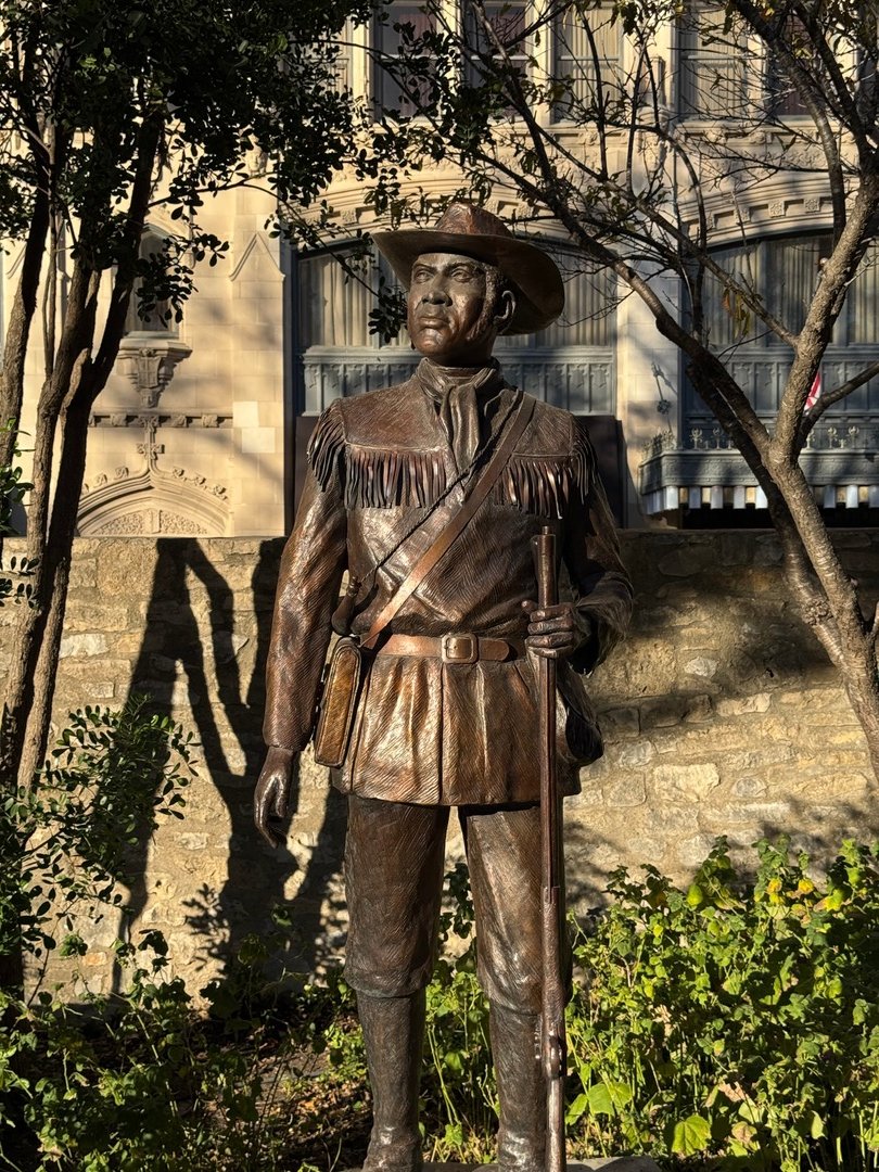 2TallTom's tweet photo. Remembering the #Alamo #SanAntonio

We had so few rules.
And everything turned out fine.
Remember Alamo.

#kbco  #travel #cruise #rivercruise  #ABD #Disney  #DCL #DisneyCruiseLine #Azamara #AmaWaterways #VirginVoyages
https://t.co/uw4gQasZBB https://t.co/sJmrrPMH5T