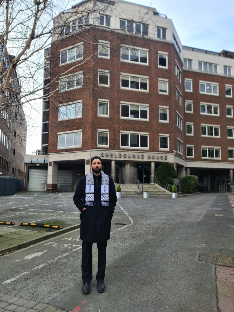 In front of the now vacated Israeli embassy in Ireland, soon to be a center for Palestine. 

One day you will vacate the lands you’ve occupied and homes you’ve stolen from us, and your leaders will stand trial for crimes against humanity Inshā’Allāh.

🇵🇸 🇮🇪