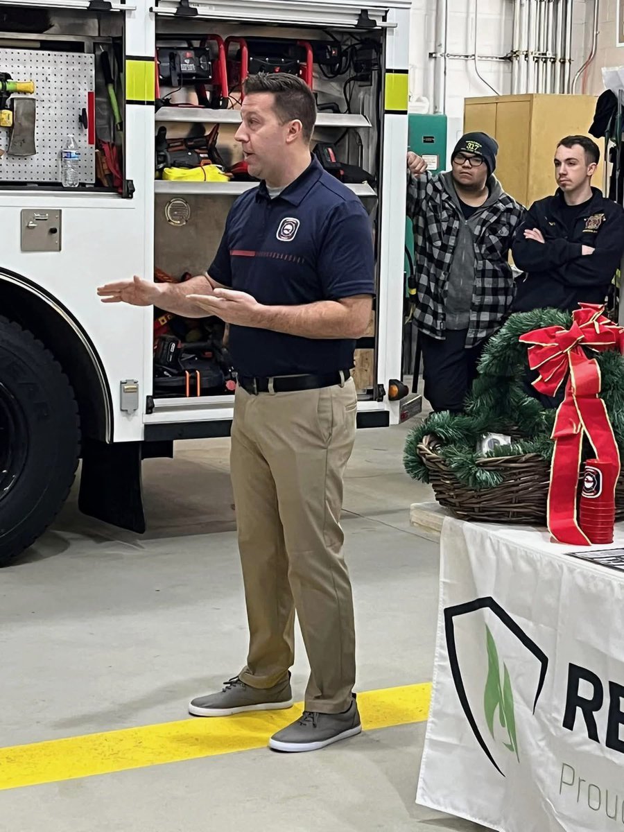 ReserveVFD's tweet photo. It’s important to have conversations with the stakeholders in our community.  Most residents don’t understand how the Volunteer Fire system works.  We spent a couple hours explaining the how and why we do certain things to ensure the proper safety systems are in place. https://t.co/xuzy7iGfeH