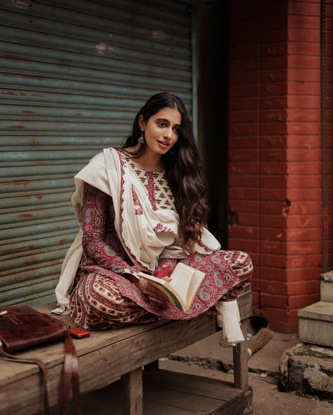 GgDQ1hGWUAA-jiK?format=jpg&name=large