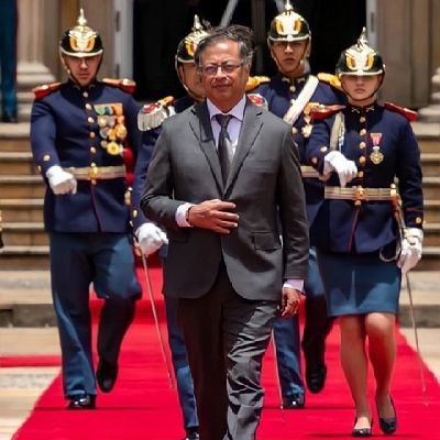 <a href="/petrogustavo/">Gustavo Petro</a> Vamos con todo presidente! <a href="/petrogustavo/">Gustavo Petro</a>