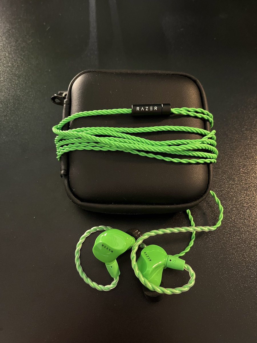 MOUZ iluri ๐ซ๐ฎ (@ilurival) on Twitter photo As a late christmas gift to you all, I will leak the secret to winning 13-0 on LAN.
Itโs the Razer Moray in-ears. Incredible quality and super comfortable, recommend!! ๐ฅฐ
<a href="/TeamRazer/">Team RฮZฮR</a>
#ForThePro As a late christmas gift to you all, I will leak the secret to winning 13-0 on LAN.
Itโs the Razer Moray in-ears. Incredible quality and super comfortable, recommend!! ๐ฅฐ
<a href="/TeamRazer/">Team RฮZฮR</a>
#ForThePro