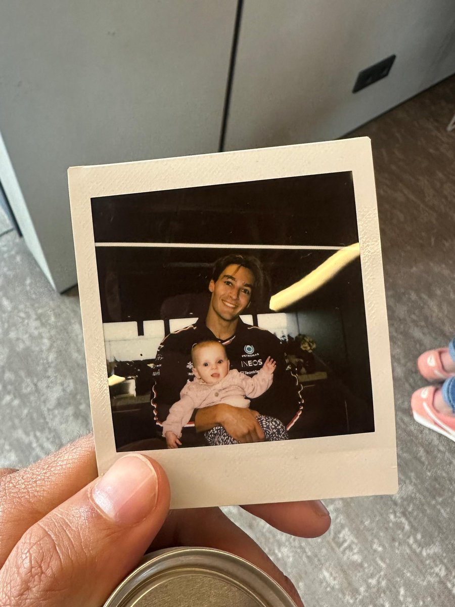 George Russell tweet media