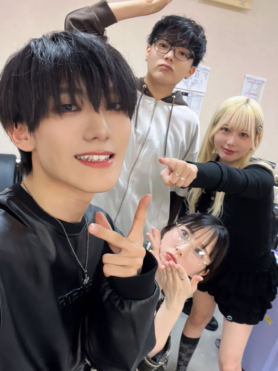 ariku_219's tweet photo. ニコこれ大阪 なんばHatch 
ありがとうございました‼️1年の締めくくりに相応しい見応えある演目ばかりだったなぁ〜！！
たくさんの方が会いに来てくださってとっても嬉しかったです🥰みんなありがとう！
来年もよろしくお願いします！良いお年を🫡 https://t.co/vO2jGoWkYp