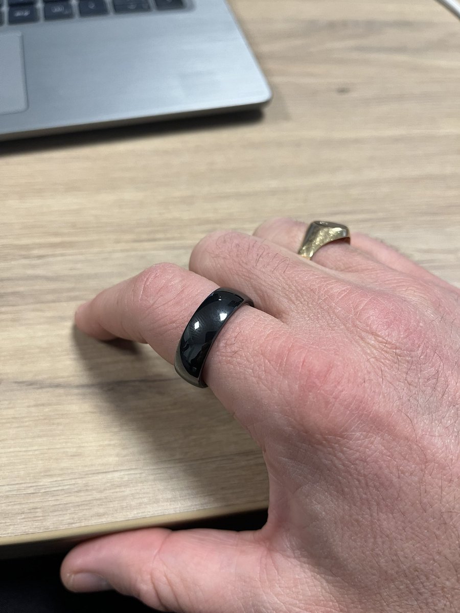 vvmv_21M's tweet photo. Can you believe that this is my cold wallet. Love @Tangem I feel secure and it’s very simple to use #WhyTangem https://t.co/M0IfnUm3Dw