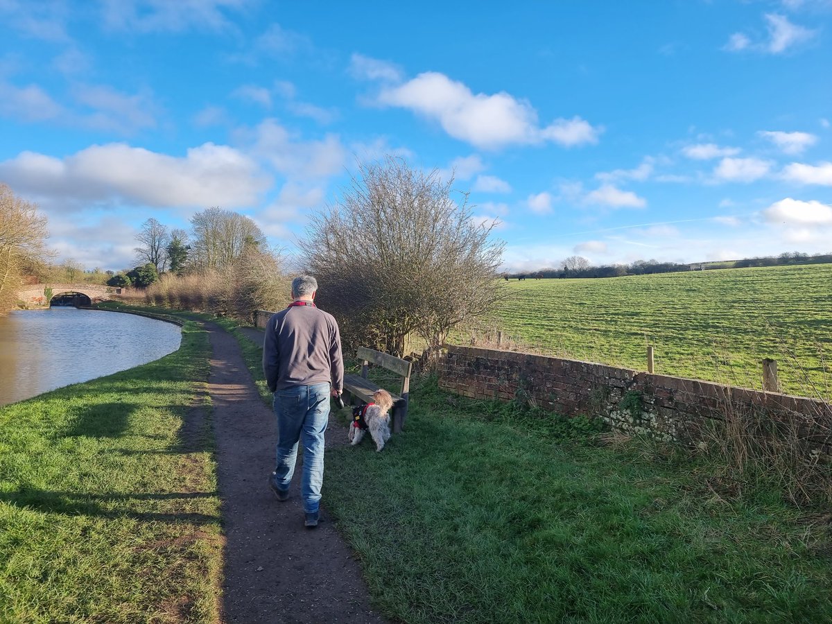 MavisButton's tweet image. Nice circular walk from home down the canal. Spectacular countryside views on a nice bright day. #Braunston