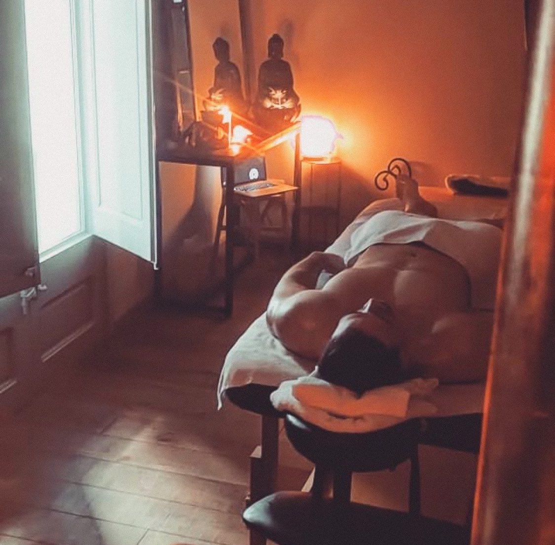 elalfonsoes's tweet photo. 💆 https://t.co/OPrBNBmtLv