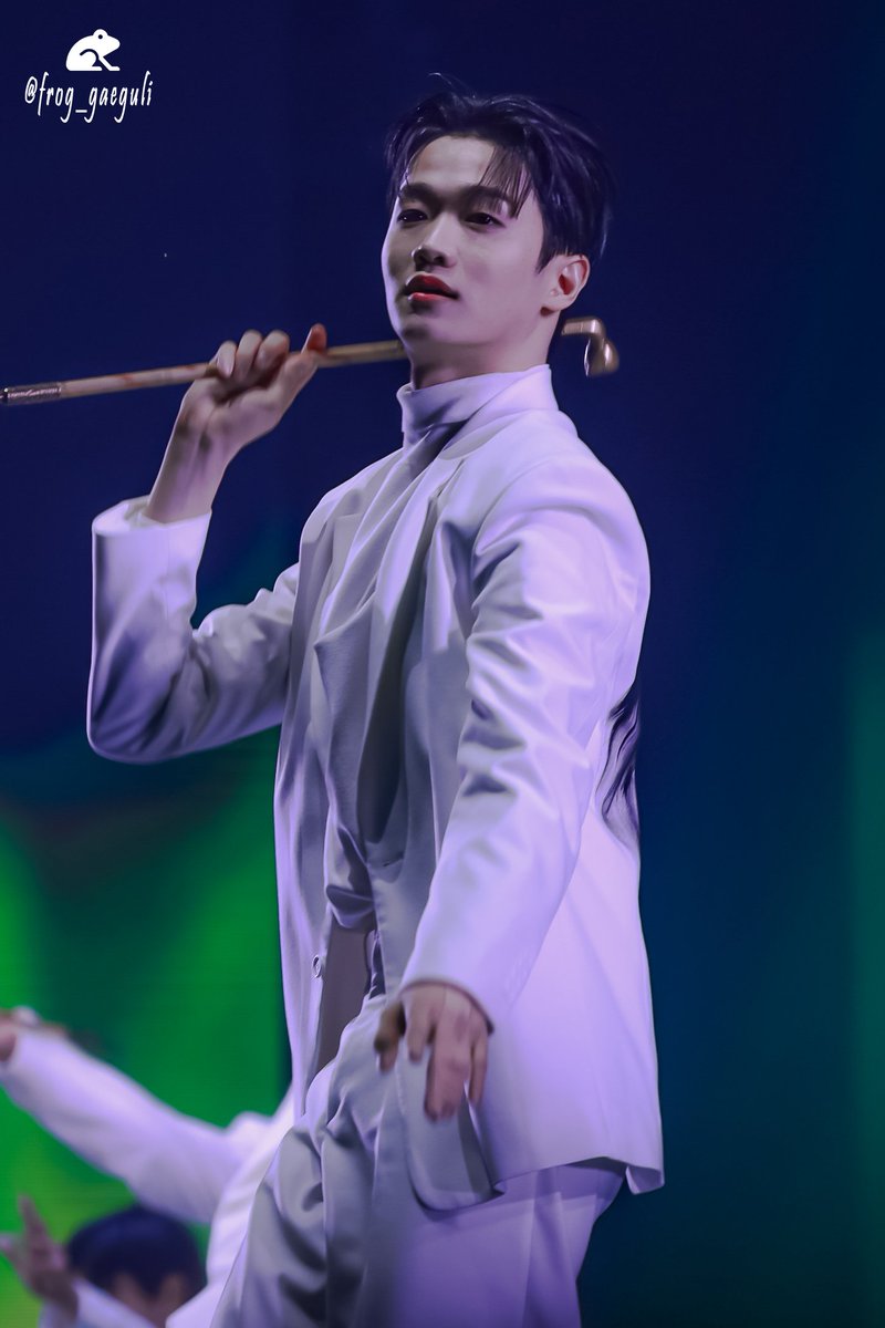 frog_gaeguli's tweet image. 241228 스테파 서울콘 신선놀음 김시원 박준우
한무즈..🥹 넘 어두워서 올릴까말까 고민하다 쿨님 미소에 지기,,