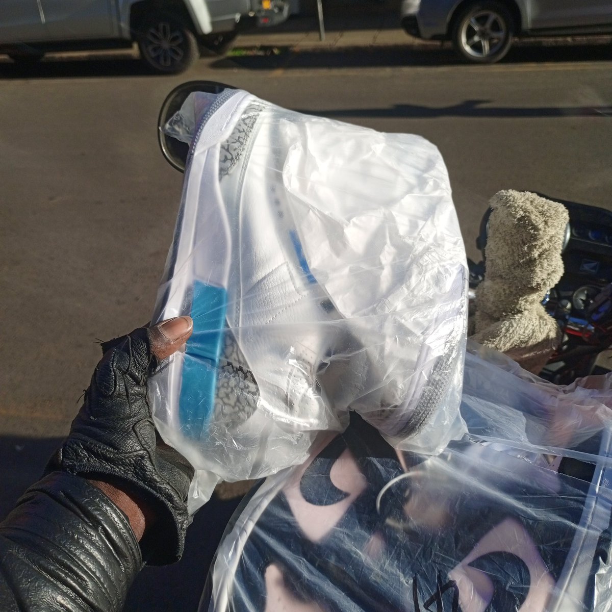 ngei18_'s tweet photo. Tuko errands nini nini, what can I deliver for you this evening 

☎️0105956893 https://t.co/CuDL9MMNdL
