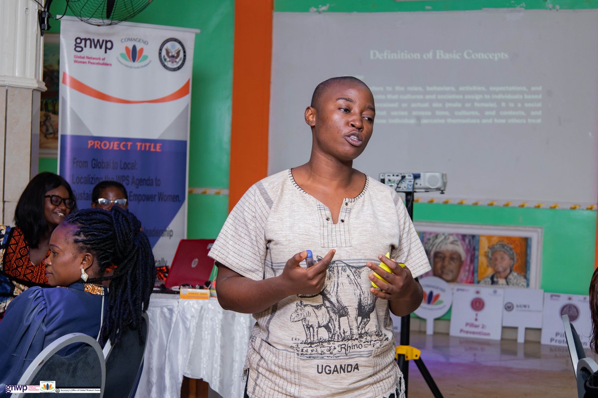 gnwp_gnwp's tweet photo. GNWP🟣 is #Localizing1325 in Santa‼️

In partnership with @ActionGender &amp; w/ @StateGWI support, GNWP gathered 40 community leaders to increase their knowledge🧠 on #WPS &amp; to lead peaceful🕊️ + resilient💪 change

🧵Learn about 🗝️ insights from the #WINSLocalizing1325 workshops⬇️ https://t.co/tyzM9V5nuW