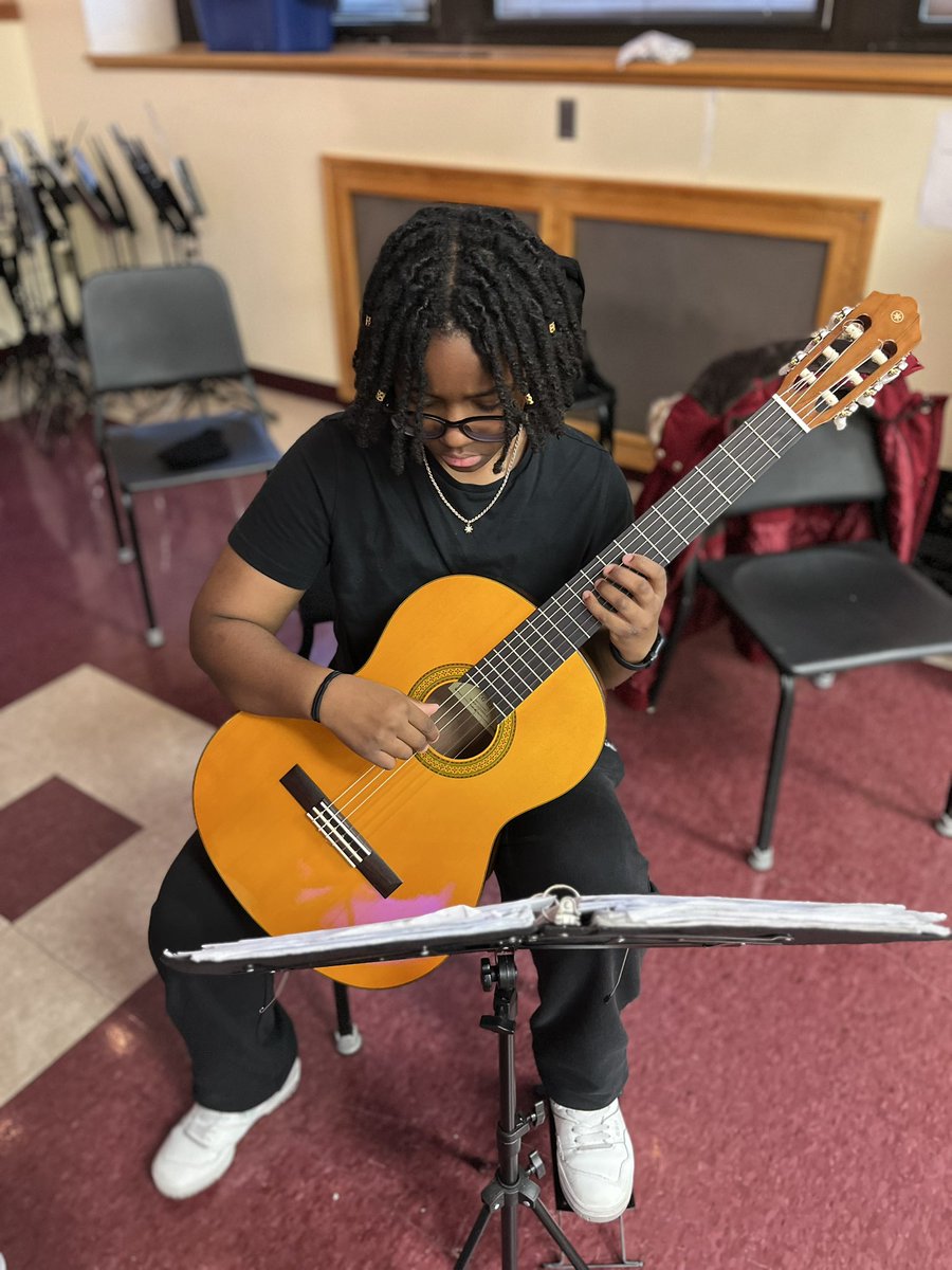 BHS Guitar tweet media
