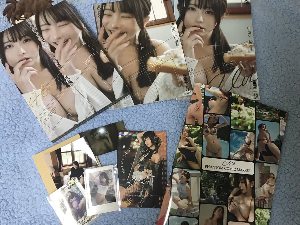 大イベントコミケへ行って参りました！
何も考えずに向かったのはいくみさんのところへ！
最高の笑顔で出迎えてくれて、もうすでにボルテージはMAX！
マユフルの天音さん学生証も渡せ、ご挨拶もでき、幸せな年末を迎えられました！
ポスター最高すぎて早速飾りました☺️
1日お疲れ様でした！@193iKkyu3 https://t.co/eBNNDuY2ez