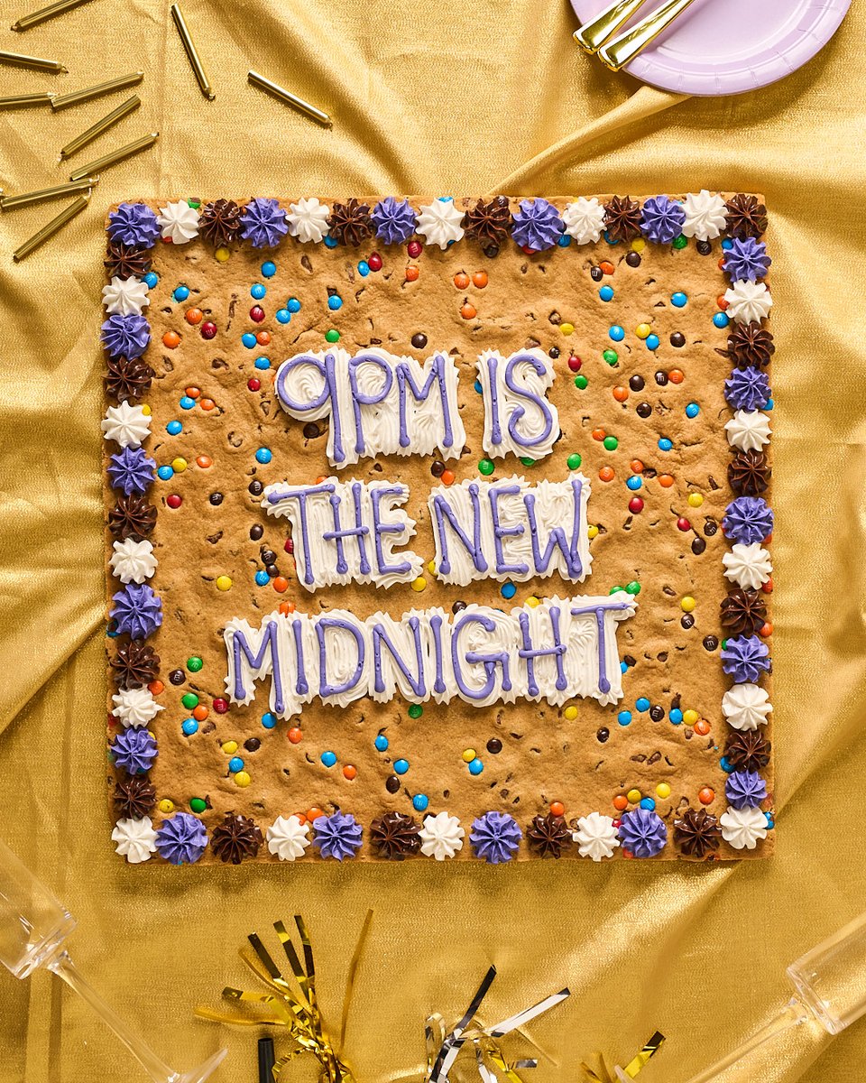 Great American Cookies tweet media