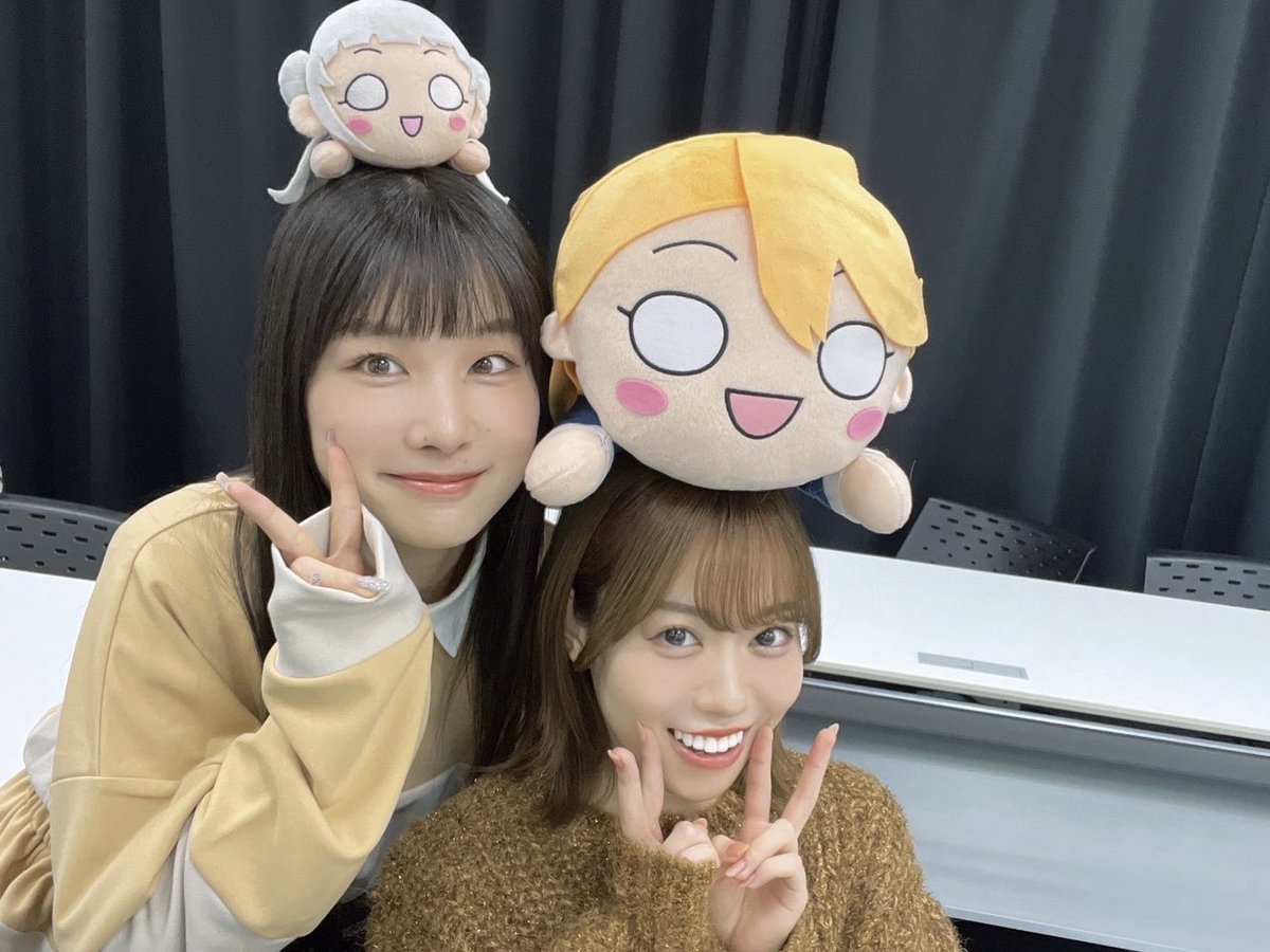 MisakiNako_'s tweet photo. #スパスタ3期 
画面にかのんちゃんとちぃがいっぱい。
さゆとキャッキャしてました✌️✌️

ぜひInstagramでフルVer.を観てほしい…!!
あなたのお気に入り楽曲はなんですか〜〜( ᎔˘꒳˘᎔)？
#lovelive #Liella https://t.co/sVdamsOCr9