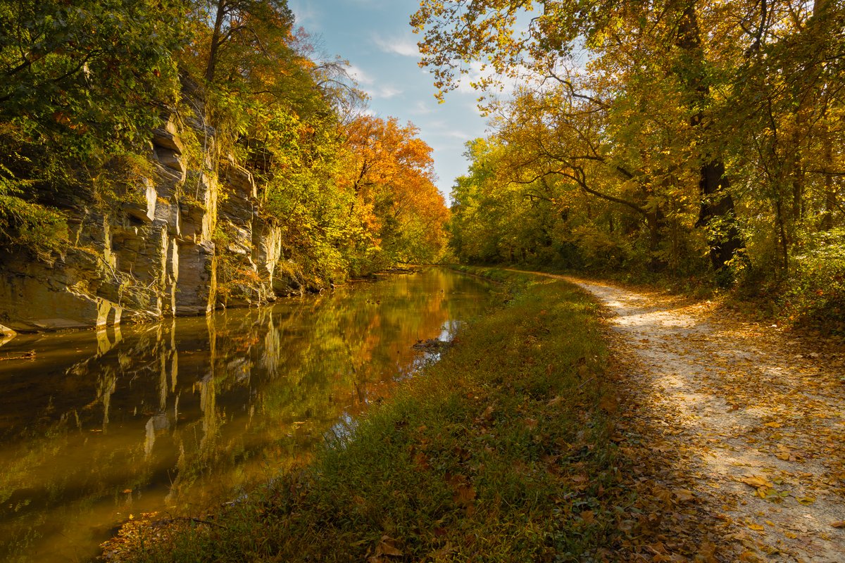 Tomorrow is the deadline to submit your photos for the first C&amp;O Canal Trust Monthly Photo Contest of 2025! Submit up to 5 photos taken within the C&amp;O Canal National Historical Park. More information and guidelines are available here! canaltrust.org/co-canal-trust…

📸: Leigh Scott