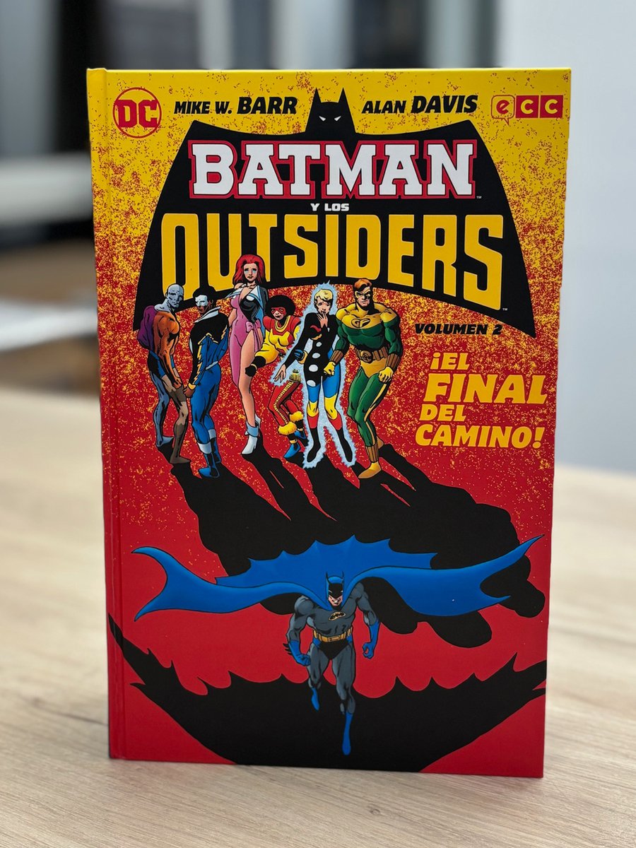 eccediciones's tweet image. COMUNICADO – ENVÍO CROWDFUNDING – BATMAN Y LOS OUTSIDERS

Hoy os mostramos los tomos del crowdfunding centrado en Batman y los Outsiders. Recordamos que estos dos volúmenes vendrán incluidos dentro de un estuche, acompañados de los siguientes bonus: un set de 6 láminas (168x257…