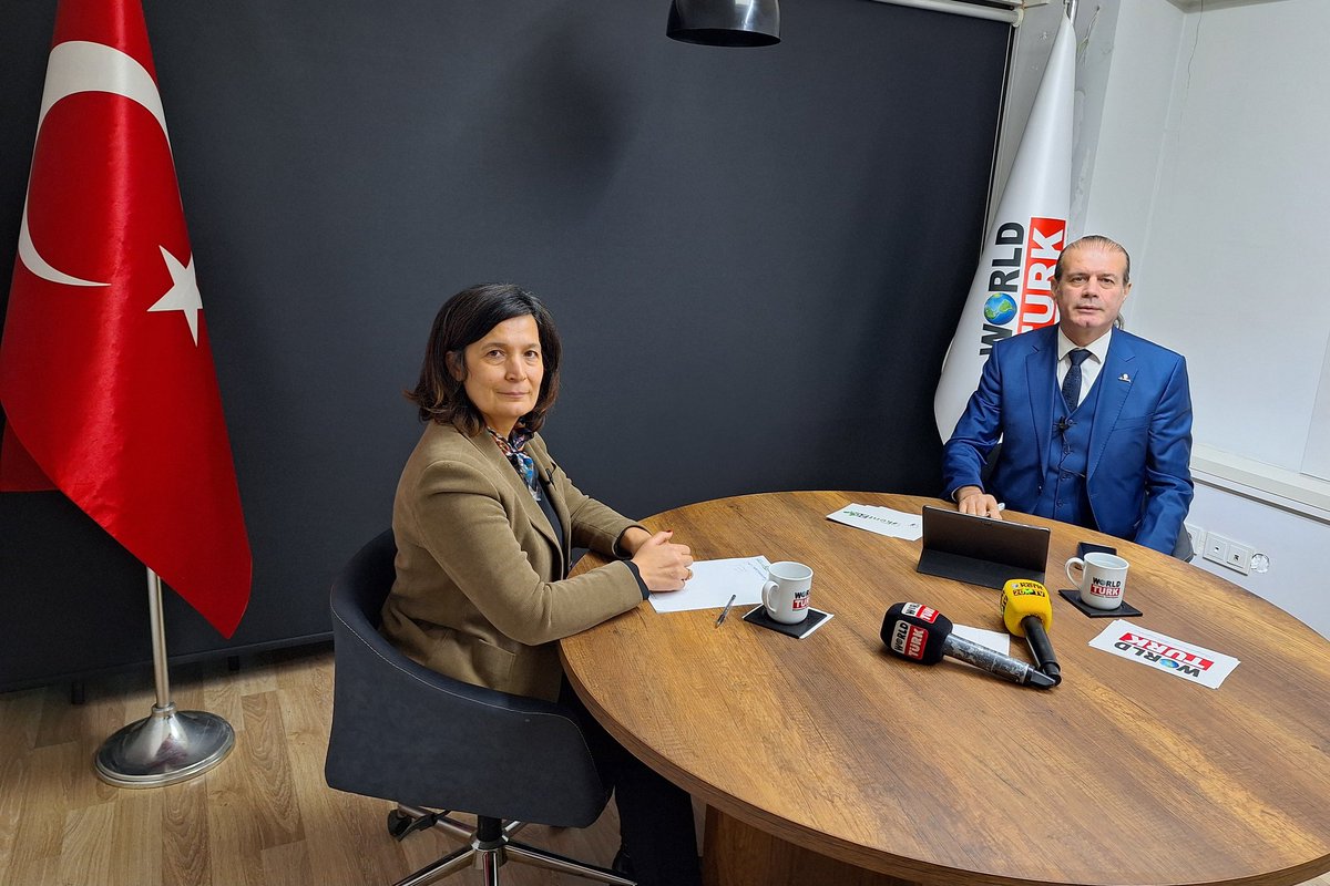 worldturktv's tweet photo. @TMMOB1954 Mimarlar Odası Denizli Şubesi Başkanı Özlem Durdu Kabel, Gazeteci Bülent Öztürk ile gündemi değerlendiriyor
📍#DENİZLİ #WORLDTURK #KENT20TV #CANLIYAYIN
🌐 YAYIN : https://t.co/qmukz7C5X7
📸 Dünyanızın Televizyonu W🌍RLD TURK
@ozlemkbl @kent20Haber https://t.co/8XioKLiVZk