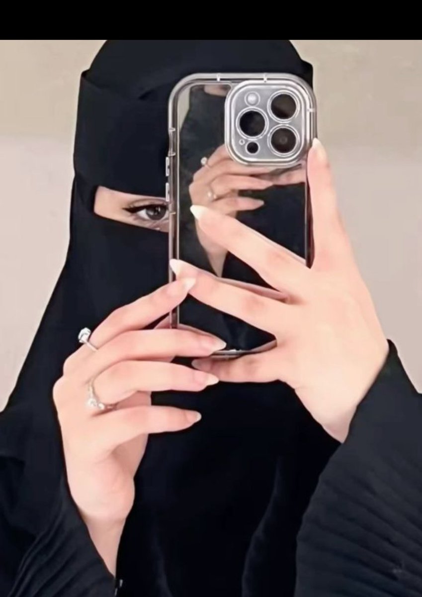 من حانب الصقر يتحمل مخاليبه ،،،