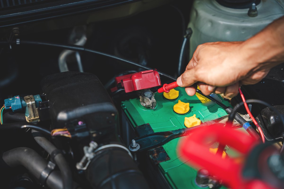 TacomaCarRepair's tweet image. A typical #carbattery lasts 3 - 5 years, depending on #maintenance, extreme temps, &amp;amp; frequent short trips. Prevent sudden breakdowns &amp;amp; replacements.
Car Battery Failing? ▶️ tacomaautorepairshop.com/6-car-battery-…
#tacomacarrepairs #courtesyauto