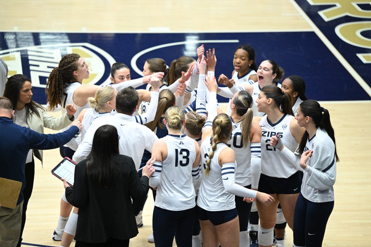 Seven Zips Named to the Academic All-MAC Volleyball Team
🗞️ tinyurl.com/2cze5lfn
#GoZips🦘