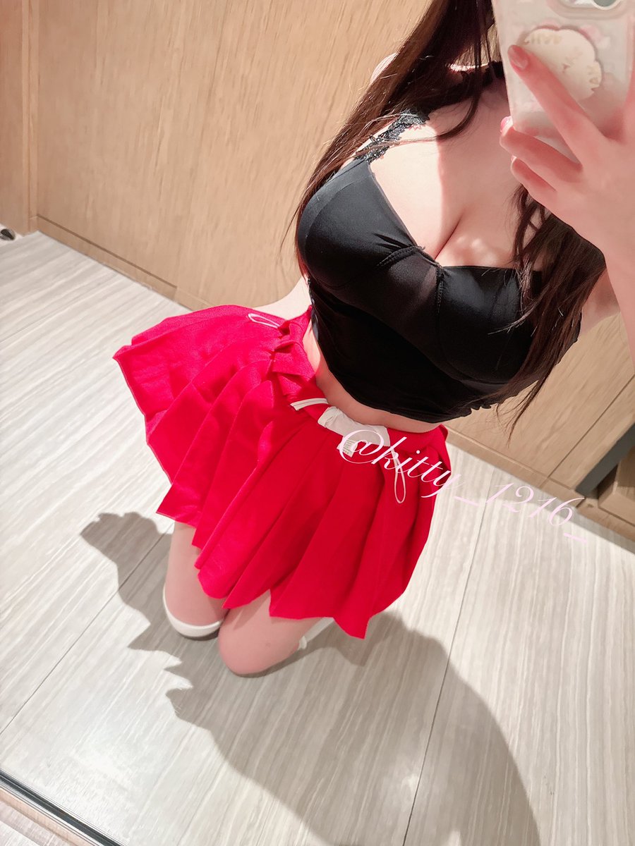kitty_1216_'s tweet photo. 喵~ https://t.co/pChnOrI4vK
