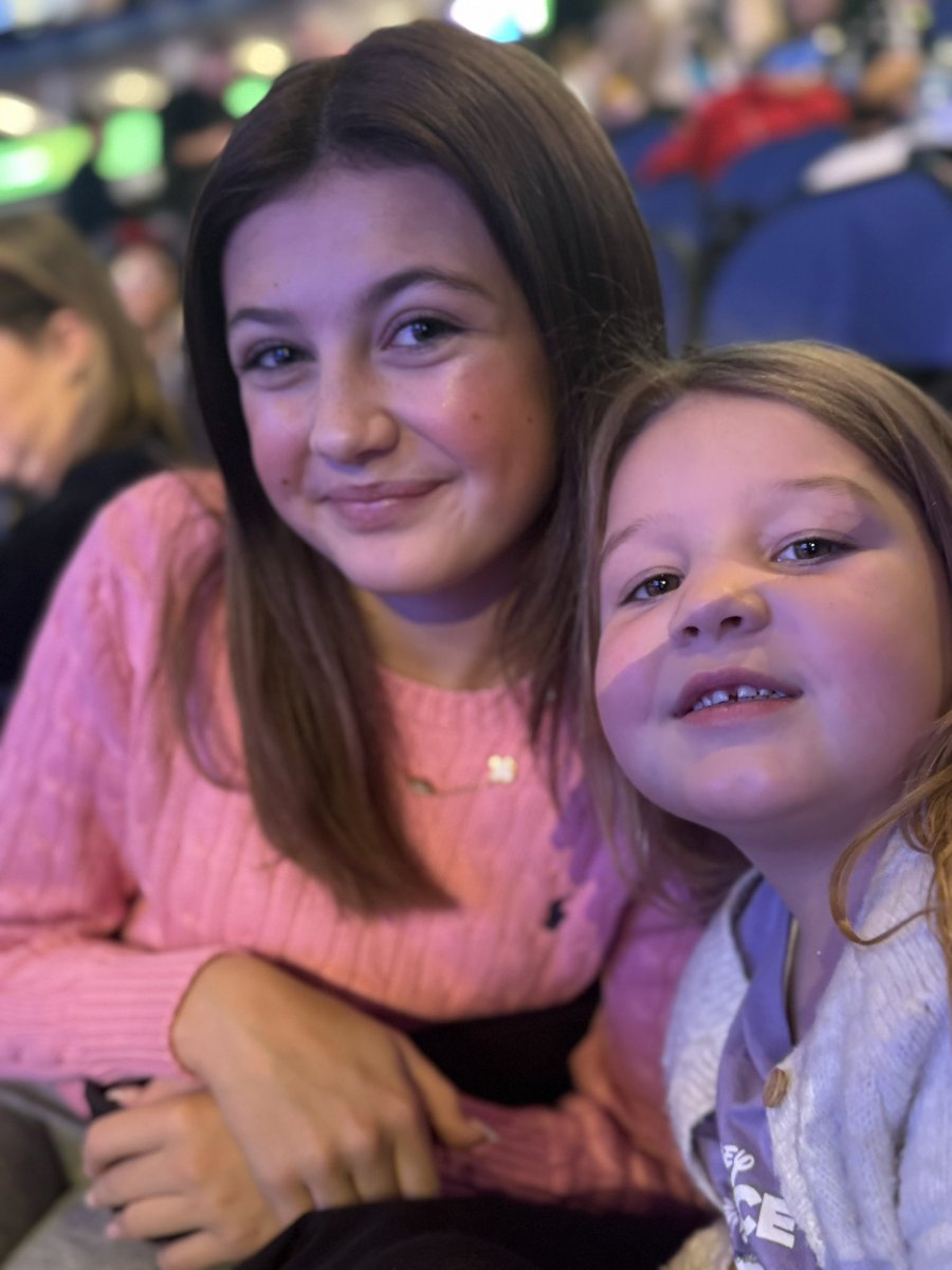 Kernowchild's tweet photo. #disneyonice loving the show https://t.co/wJDQmzitH3
