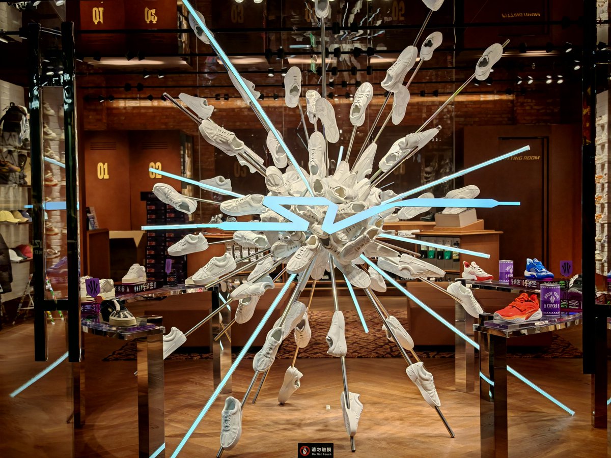 tks's tweet image. 気合い入れてスマホで撮ったほうが綺麗だな、、
#Magic6Pro
花の写真の質感だけ、一眼のほうがいいかな?