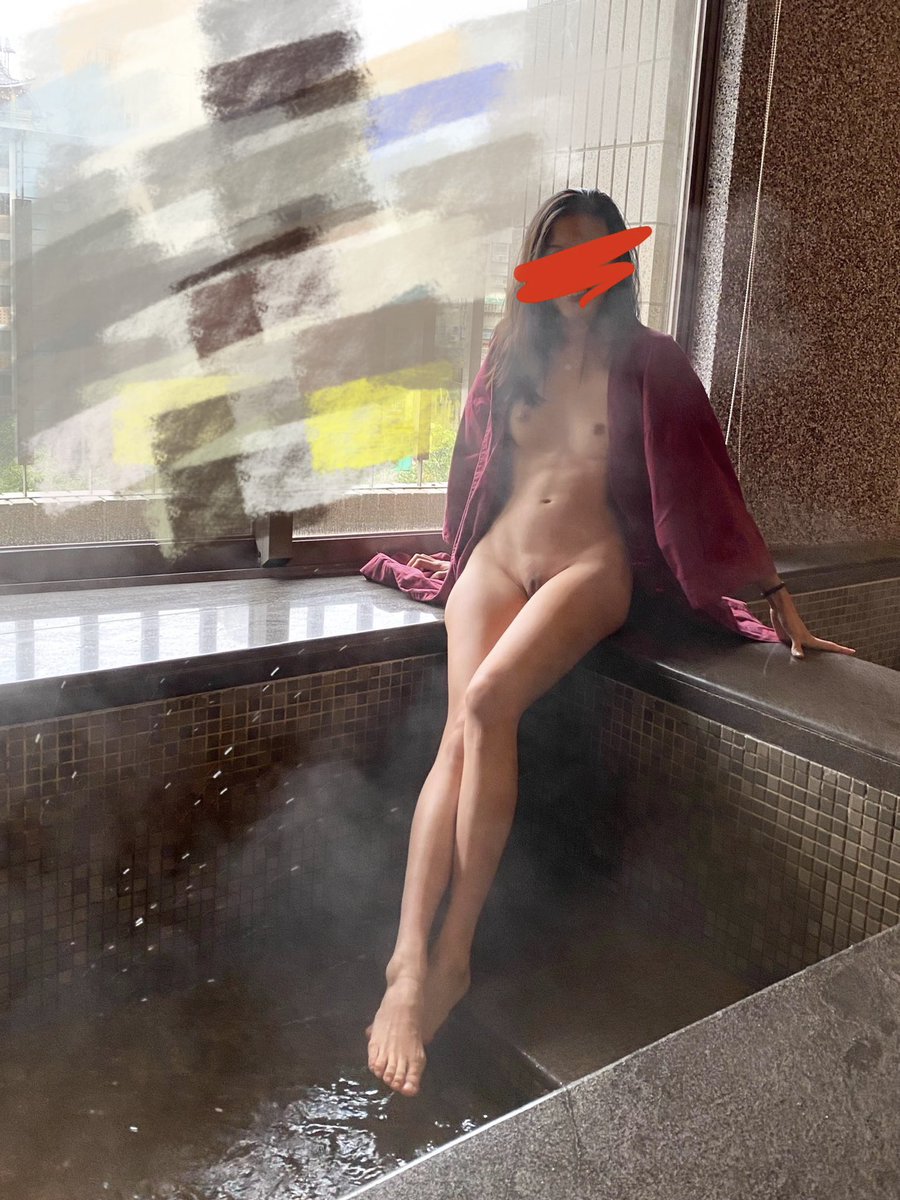 I show up at your place like this. What are you doing to me? (I won’t tell Jay) 🫣 #asianbabe #hotwife #nsfw