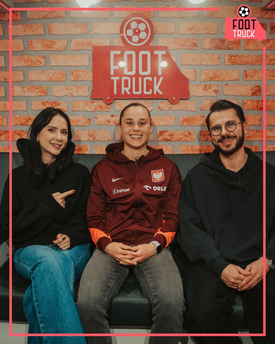 Foot Truck (@foottrucktv) on Twitter photo Ewa Pajor w Foot Trucku! 🤩
Rozmowa z piłkarką reprezentacji Polski i FC Barcelony jest już do obejrzenia na naszym kanale 👊
📸 <a href="/lukaszgermaniuk/">Łukasz Germaniuk</a> Ewa Pajor w Foot Trucku! 🤩
Rozmowa z piłkarką reprezentacji Polski i FC Barcelony jest już do obejrzenia na naszym kanale 👊
📸 <a href="/lukaszgermaniuk/">Łukasz Germaniuk</a>