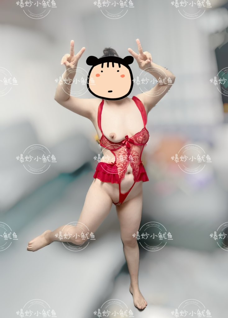 福利姬爆炒小鱿鱼分享的黄推图片2 - 网红私拍内容