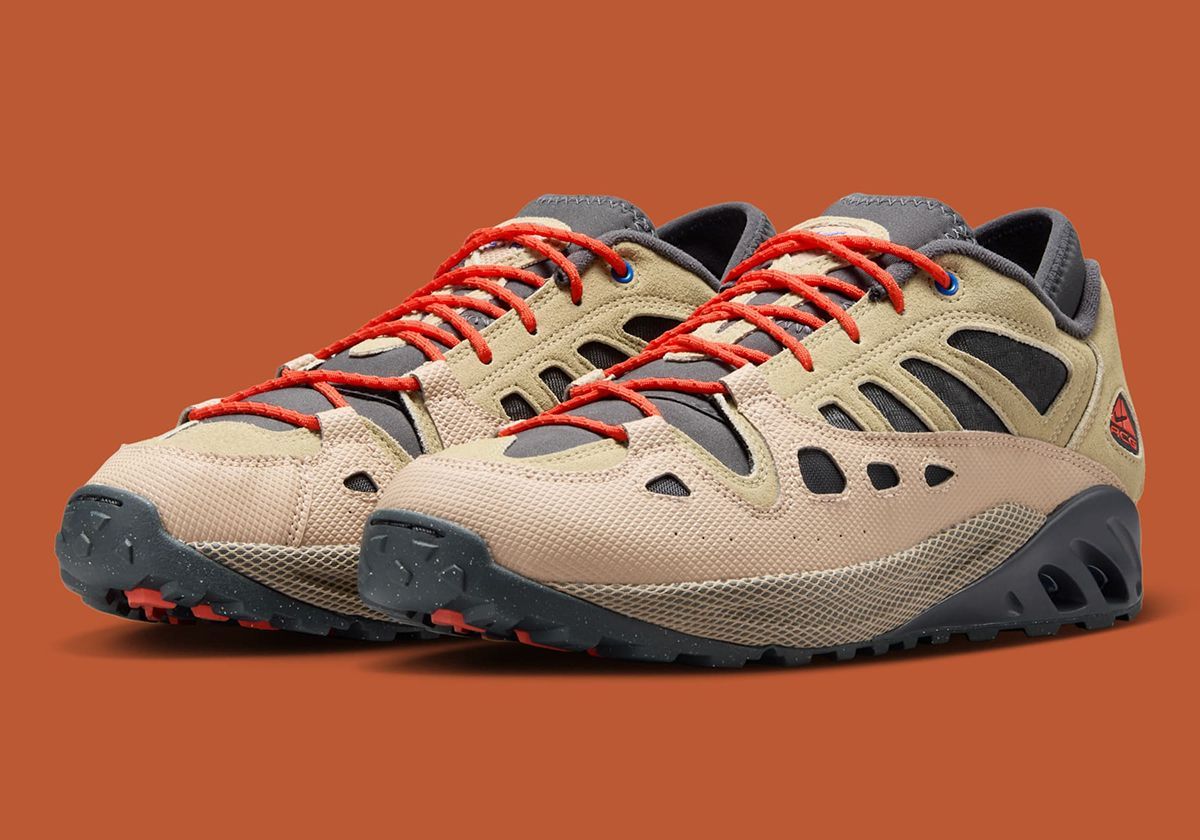 SneakerNews's tweet photo. The Nike ACG Exploraid carries some "Mowabb" vibes into Spring 2025 ($140) 🥾 🏵️ 

Full details: https://t.co/vagSFPgM9g https://t.co/WGofN0NJZN