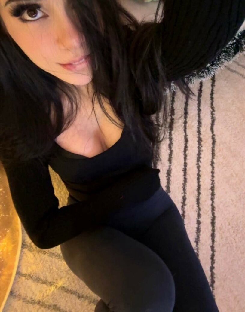 Dm me your snap

ft &amp; customs rn

#buyingcontent #buyingfeetcontent #sellingcontent #nsfw #nsfwtwtًً