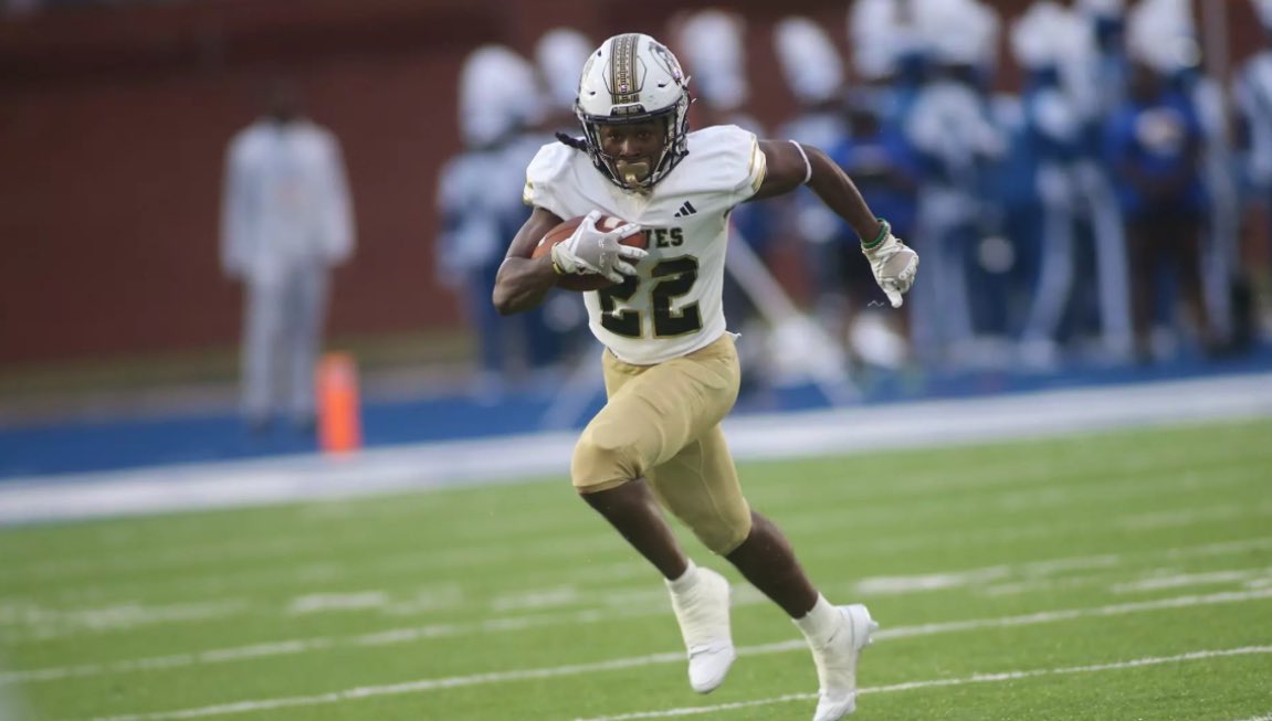 AndrewJordan52's tweet image. After a great visit to @UNCP_Sports I am blessed to receive an offer from @UNCP_Football!! @CoachHallUNCP @Coach_Neely @PatrickLaumatia @CoachSavea57