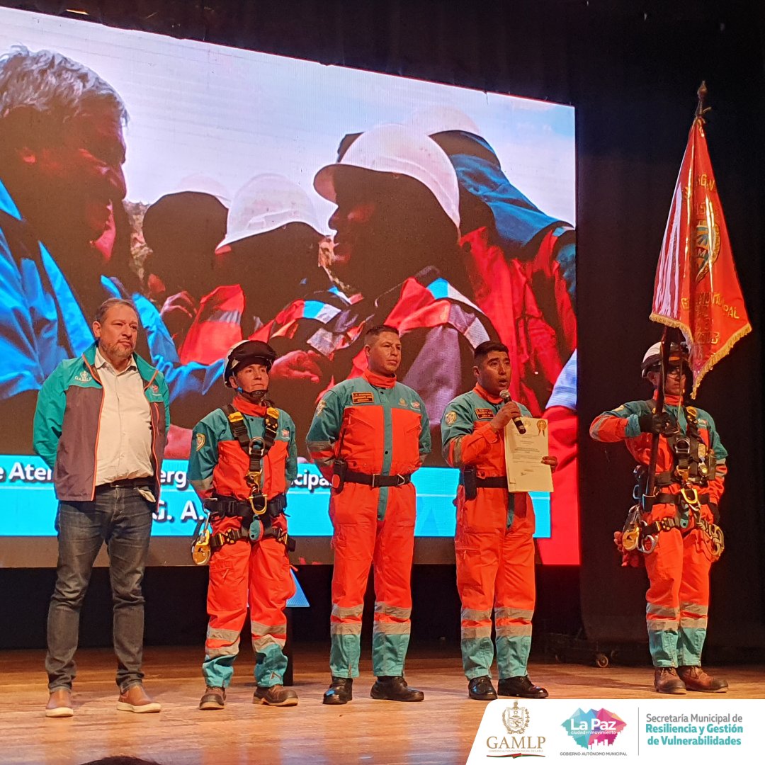 DPRRU_GAMLP's tweet photo. Con inmenso orgullo anunciamos que el 𝗚𝗿𝘂𝗽𝗼 𝗱𝗲 𝗔𝘁𝗲𝗻𝗰𝗶ó𝗻 𝗮 𝗘𝗺𝗲𝗿𝗴𝗲𝗻𝗰𝗶𝗮𝘀 𝗠𝘂𝗻𝗶𝗰𝗶𝗽𝗮𝗹𝗲𝘀 (#GAEM) ha sido distinguido con una Mención Especial en los prestigiosos 𝗣𝗿𝗲𝗺𝗶𝗼𝘀 𝗝𝗢𝗬𝗔 𝟮𝟬𝟮𝟰, otorgados por el #GAMLP. 🌟
#PorElBienComún
#GAMLP https://t.co/5eOKcRTUn0