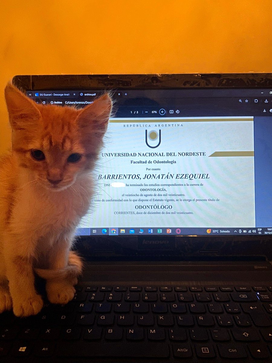 Le mejor secuencia del mundo.
Oficialmente Odontólogo y lo voy a presumir en todos lados 🤍🐈